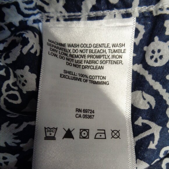 Columbia Sportswear Blue & white floral sleeveless fishing shirt in size Medium - Picture 8 of 8